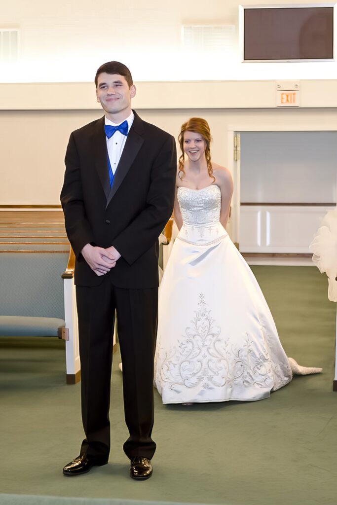 Bride and groom first look in Shreveport, LA